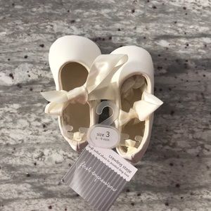 NWT. Baby shoes from First Impressions. 6-9 m